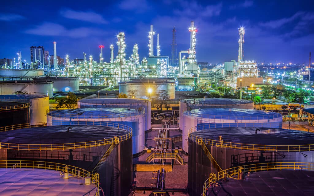 Maximizing Efficiency: Strategies for Reducing Costs and Boosting Productivity in Gas and Oil